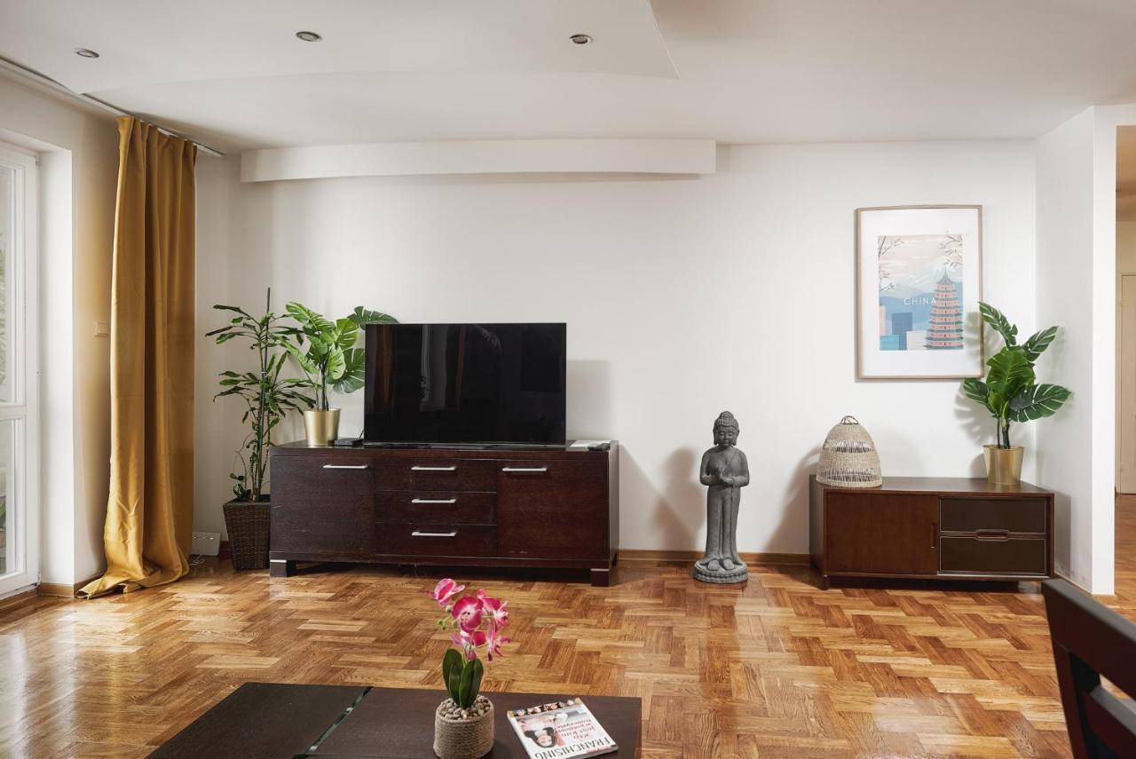 Lumina Spacious Apartment Near The Railway Station Varsavia Esterno foto